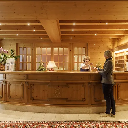 Salzburgerhof, 5-sterne Von Zell Am Hotell