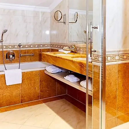 Salzburgerhof, 5-sterne Von Zell Am 5*