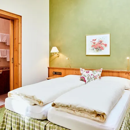 Salzburgerhof Wellness-, Golf- Und Genießerhotel 5*